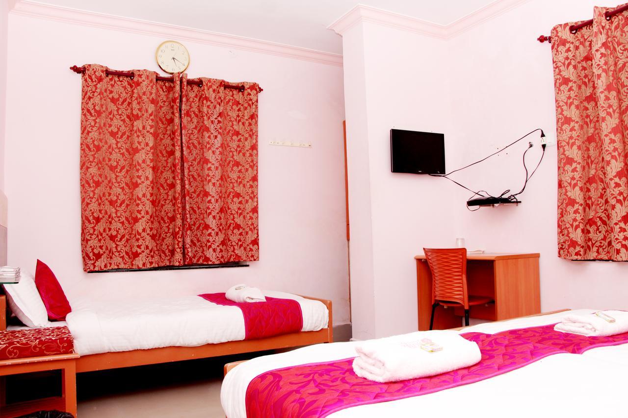 Royal Grand Days Hotel Chennai Exterior photo