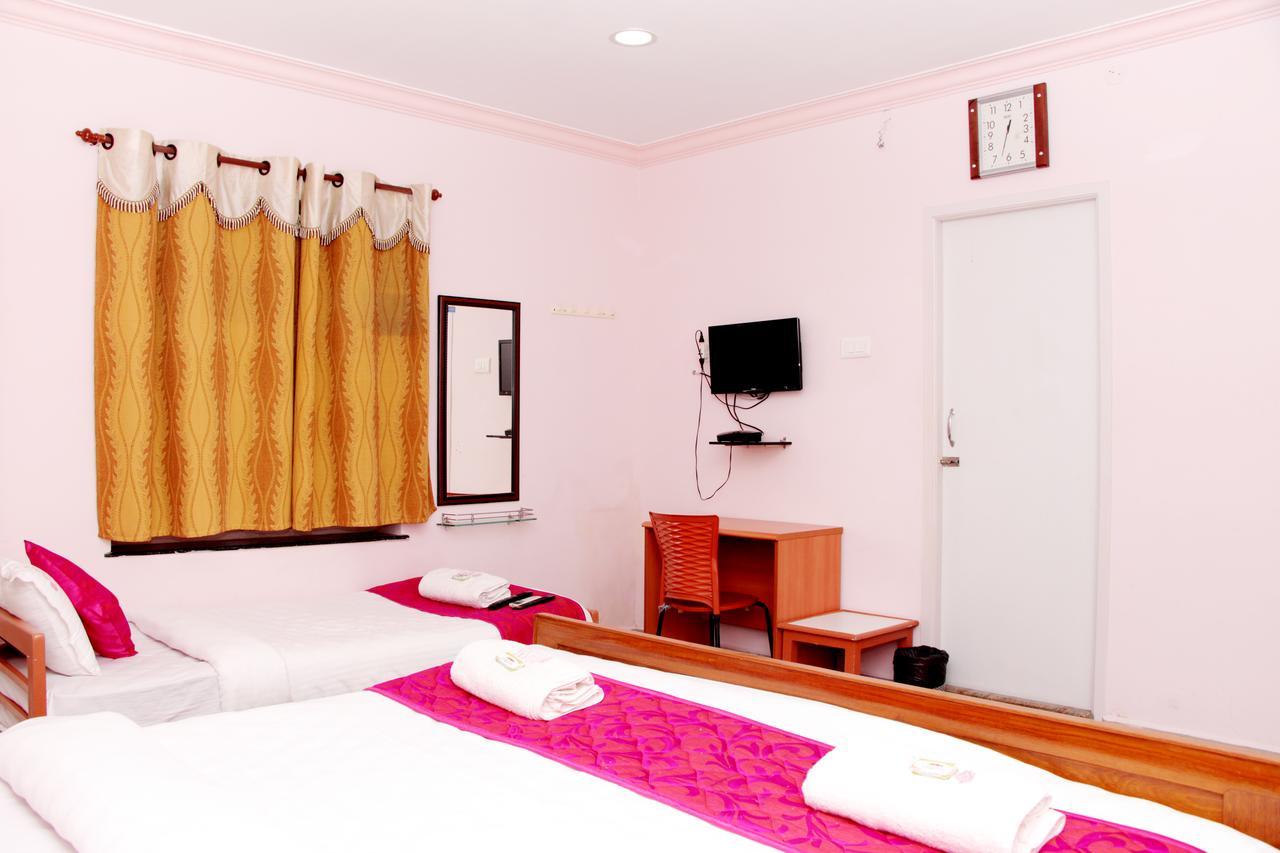 Royal Grand Days Hotel Chennai Exterior photo